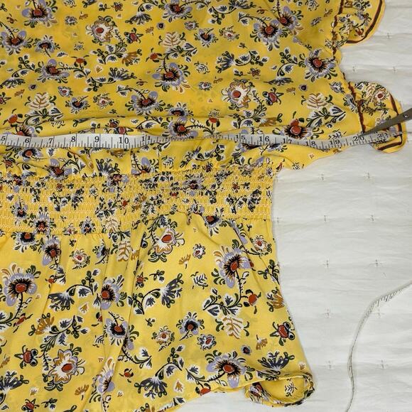 Max Studio Floral Wrap Top Women’s M | Yellow | Flutter Sleeve Blouse | EUC - Picture 11 of 11